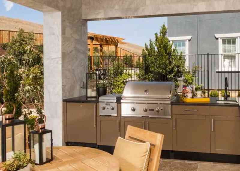 summer kitchens is the heart of social life
